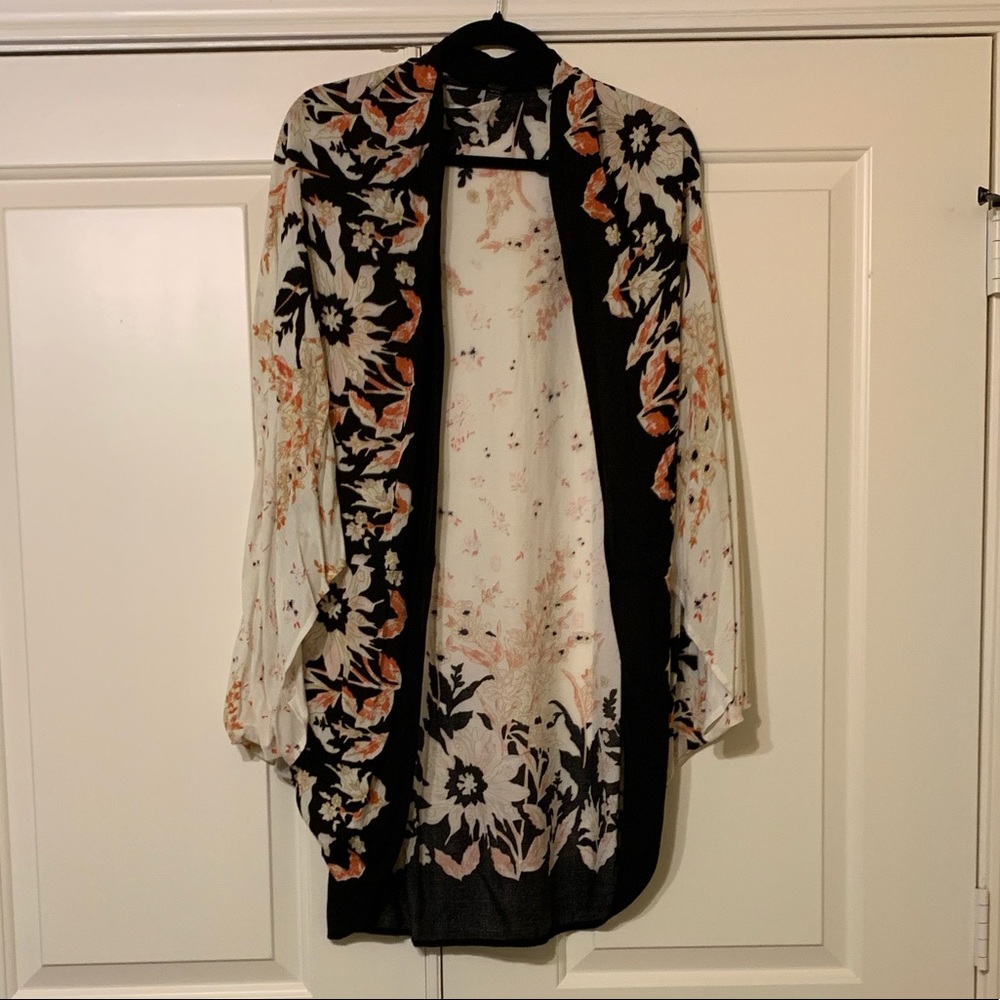 Anthropologie Floral Kimono